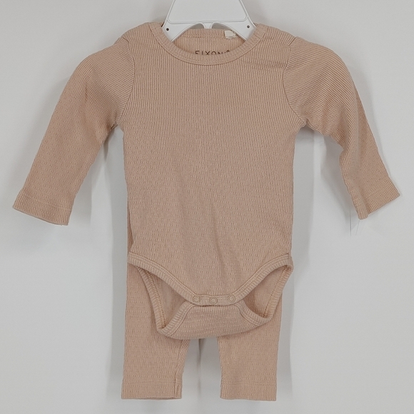 Baby Girl Bundle 0-3m - Picture 6 of 7